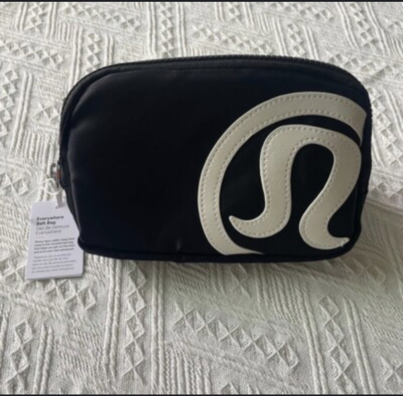 Black and white lululemon bag